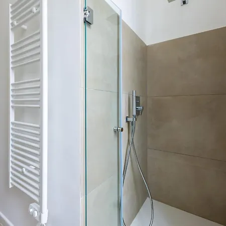 Apartament Thelos