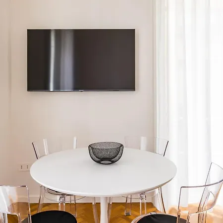 Thelos Apartament *