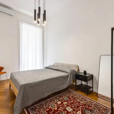 Apartament Thelos Neapol