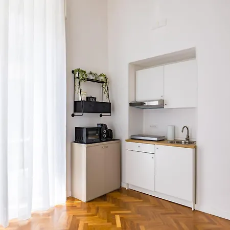 Apartament Thelos